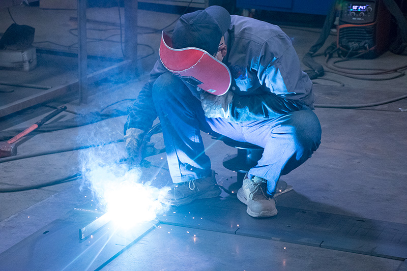 焊接-.jpg 焊接-.jpg